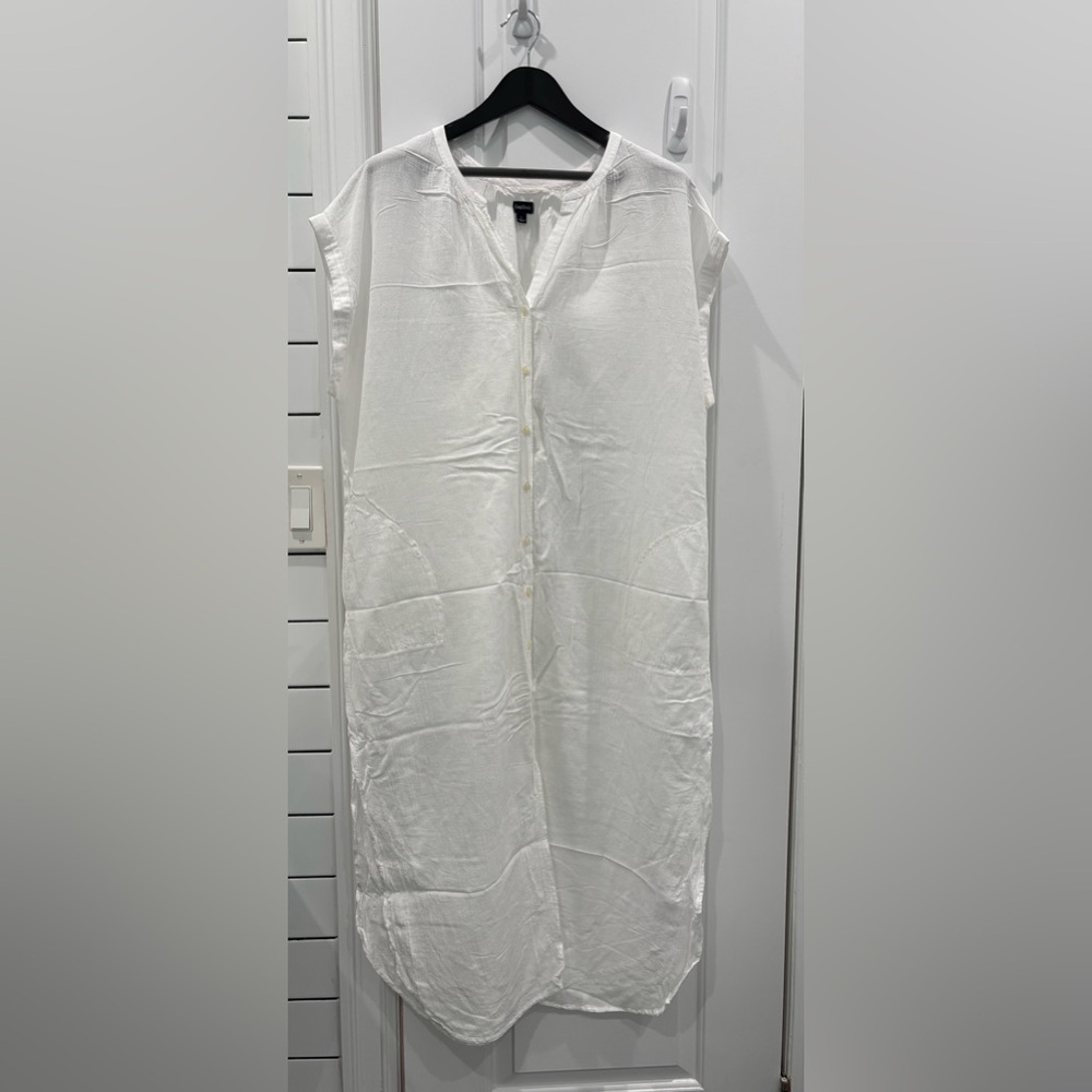 GAP White Sleeveless Dress